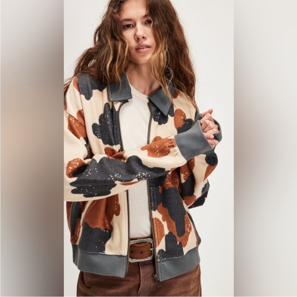 $148 FREE PEOPLE Cabin Cardigan zip jacket in happy cow combo S
